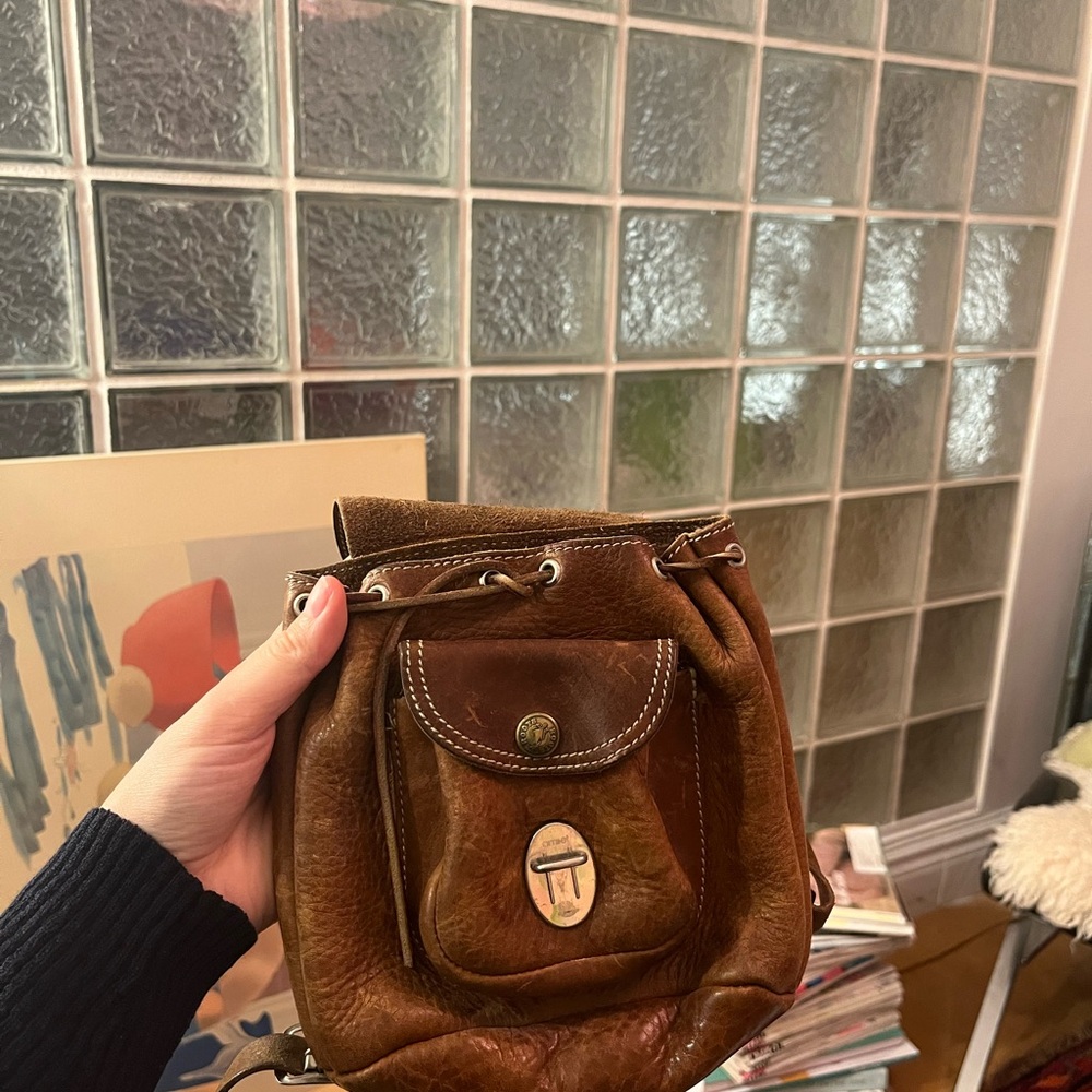 ROOTS vintage Leather Mini Backpack - Picture 4 of 5